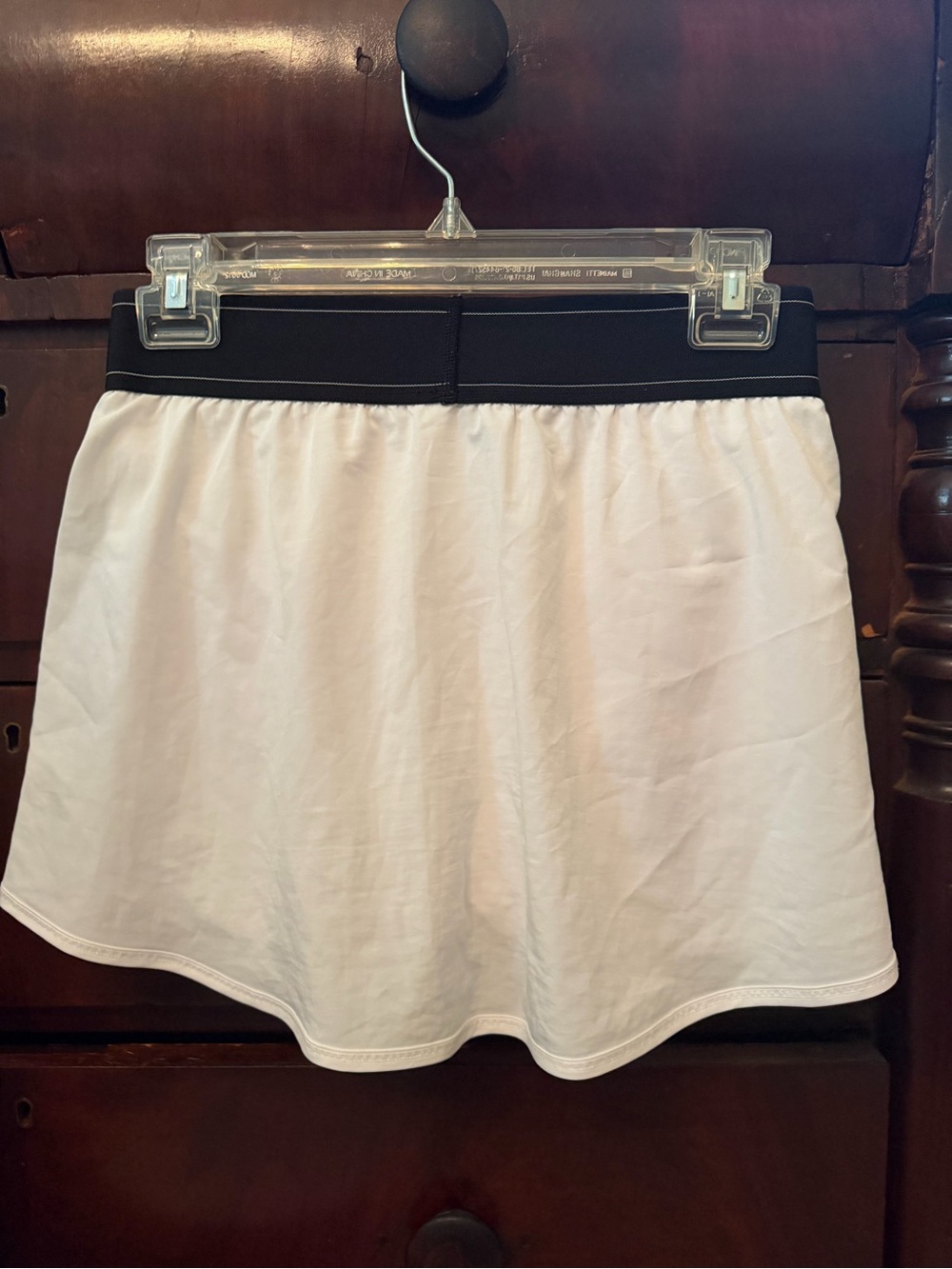 ALO Yoga White Mini Skirt with Black Waistband - Picture 2 of 4